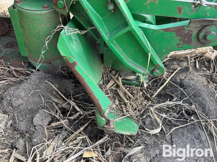 john-deere-275-image-14