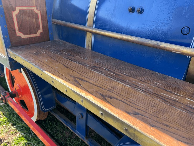 frick-steam-locomotive-with-track-image-102