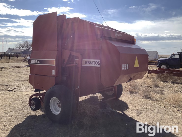 2000-hesston-856a-image-7