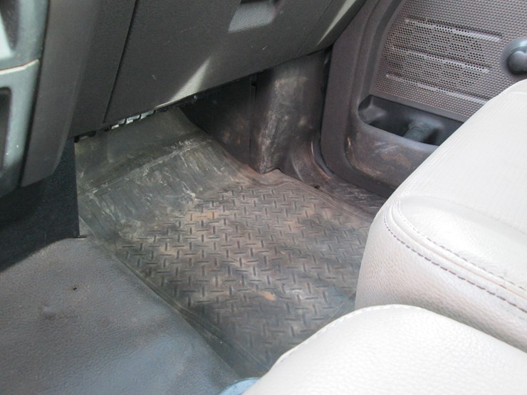 2010-ford-f150-image-30