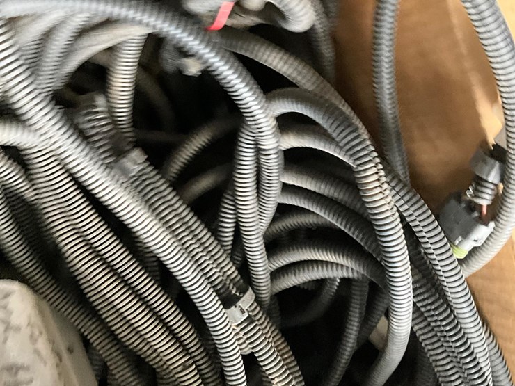 case-ih-ultra-glide-boom-height-system-image-19