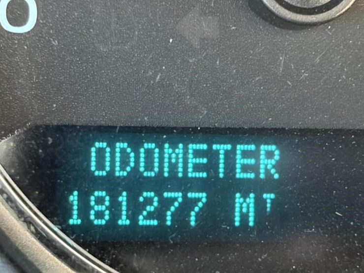 2013-chevrolet-tahoe-image-14