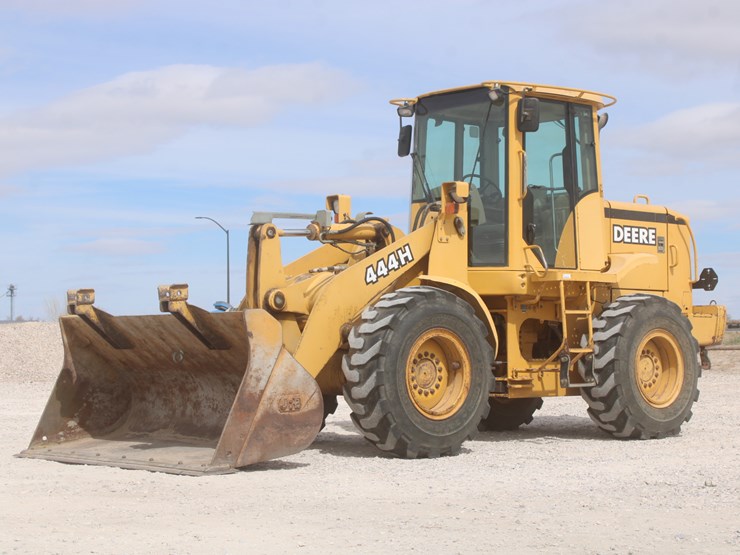 1998-john-deere-444h-image-2