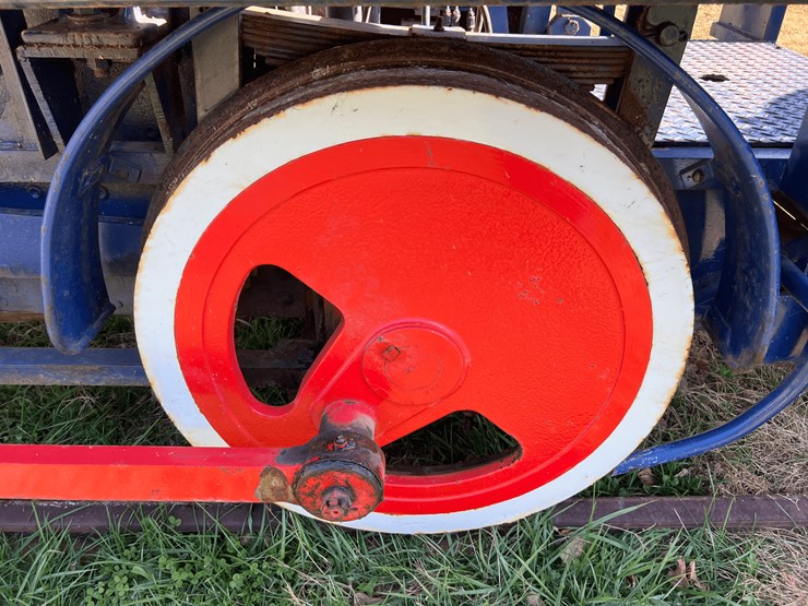 frick-steam-locomotive-with-track-image-163
