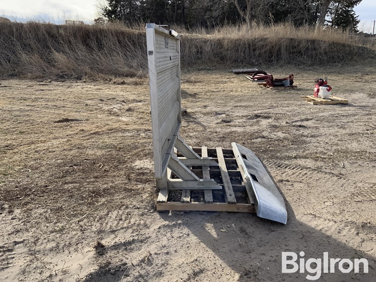 peterbilt-359-image-4