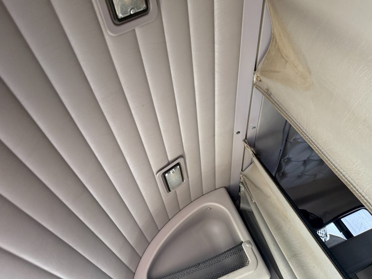 2002-international-9200i-image-70