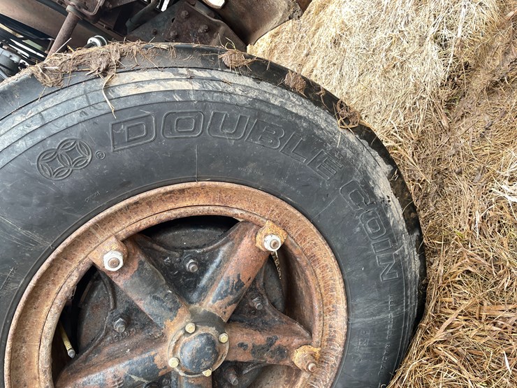 #113-•-1982-international-1754-single-axle-grain-truck-(has-wi-title)-image-66