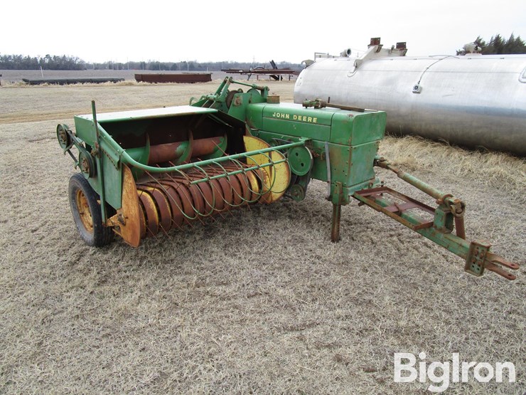 john-deere-224-image-3