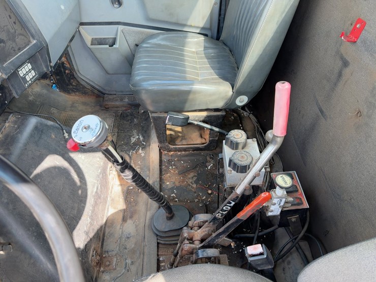 1992-international-4900-image-25