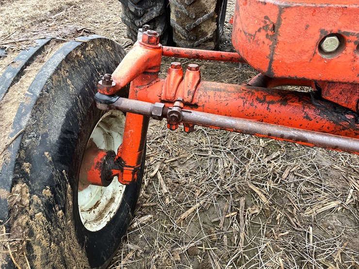 #105-•-case-1030-comfort-king-diesel-tractor-with-duals-image-7