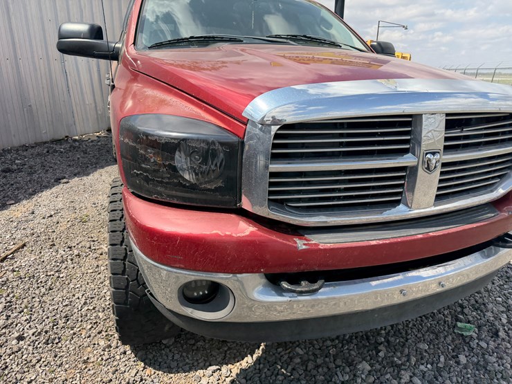 2008-dodge-2500-image-29