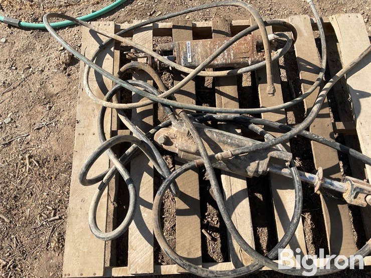 john-deere-8-image-2