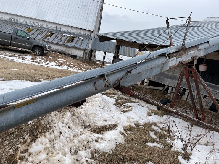 #2379-•-gt-50'-elevator-image-11