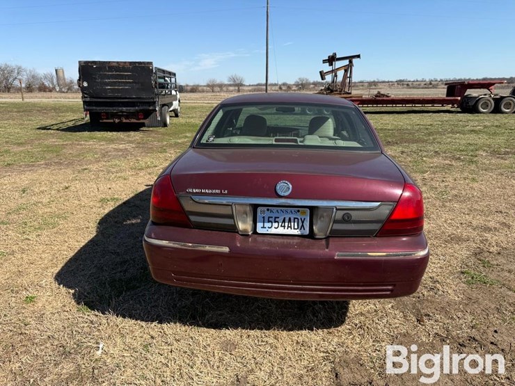 2007-mercury-grand-marquis-ls-4-door-sedan-image-6