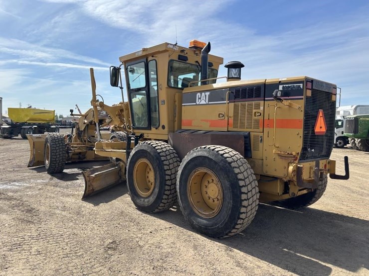 2006-caterpillar-143h-image-4