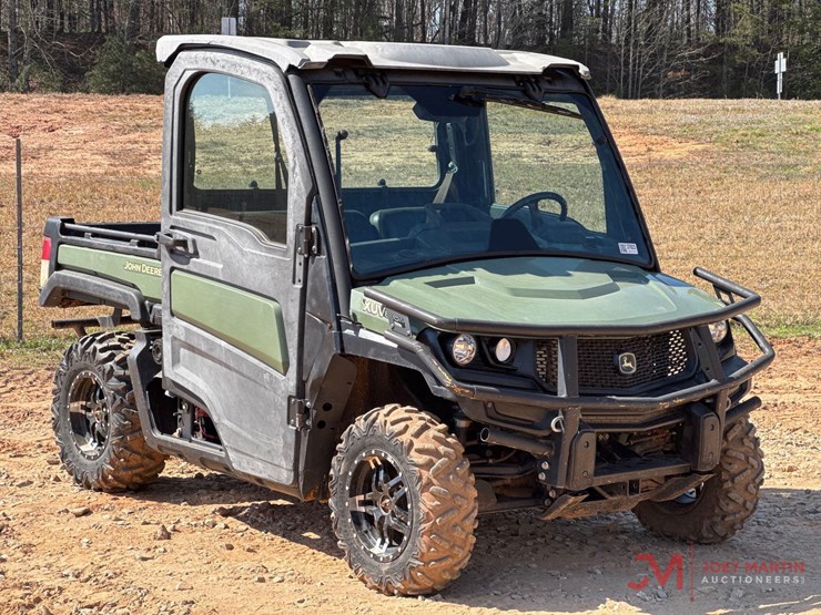 2019-john-deere-xuv-835m-utv-image-1