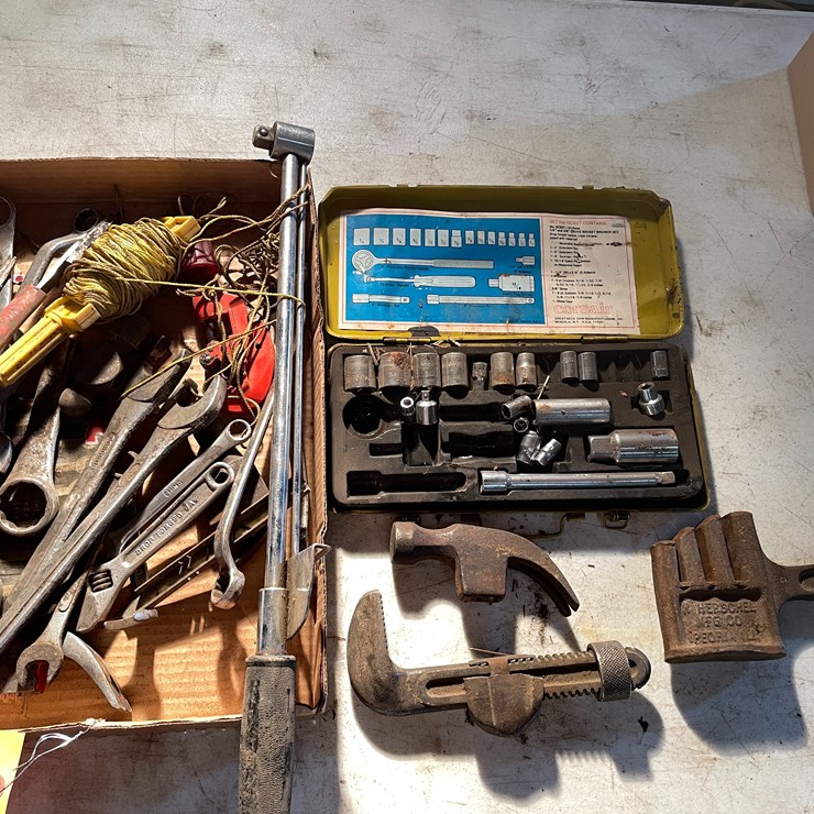 #2524 • Herschel Chain Breaker and Various Other Tools