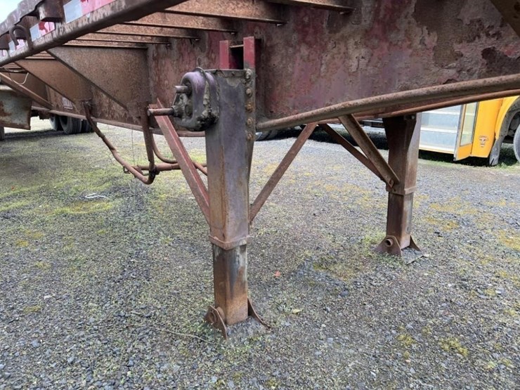 1985-utility-flatbed-image-5