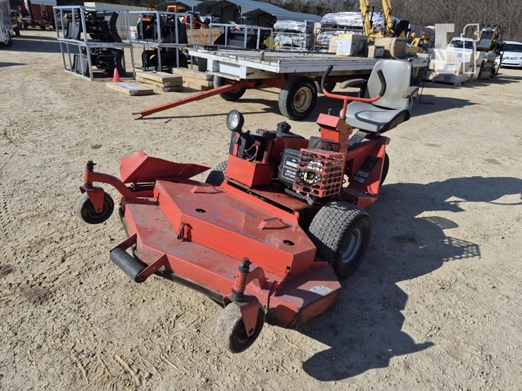 simplicity-tw20-3-wheeled-zero-turn-mower-9678-image-1