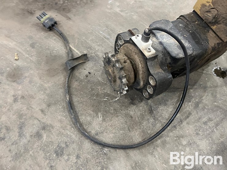 precision-planting-hydraulic-drive-motors-image-19