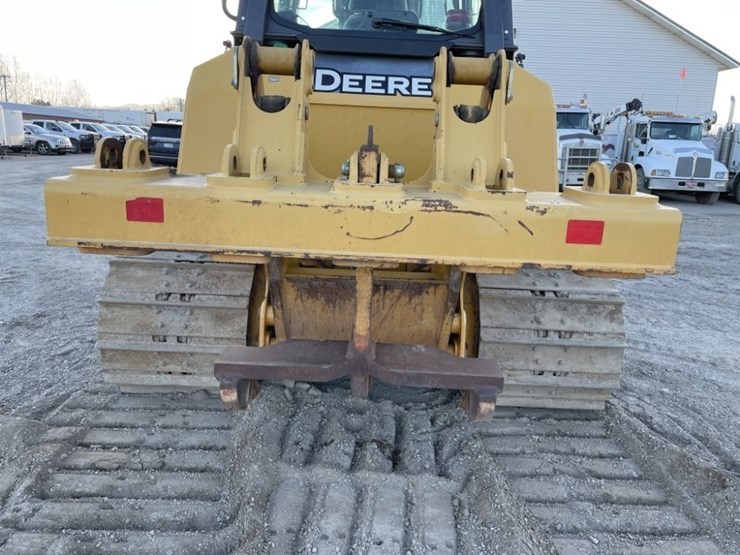 2013-deere-700k-lgp-image-24