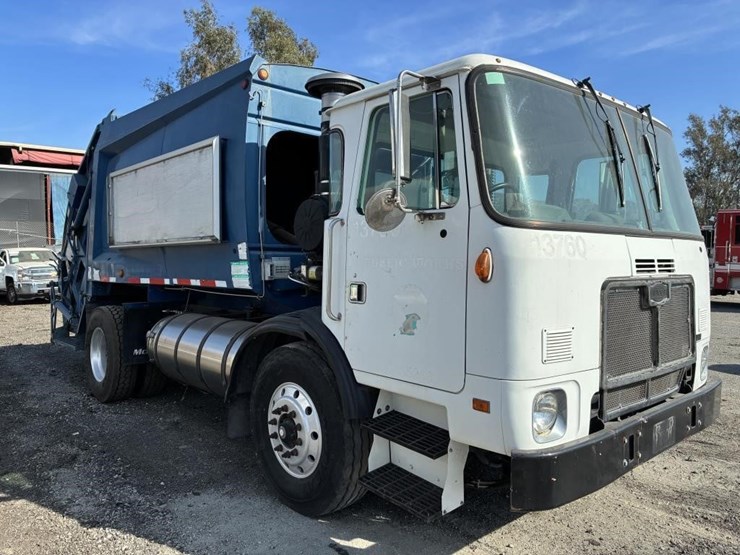 2009-autocar-xpeditor-image-2