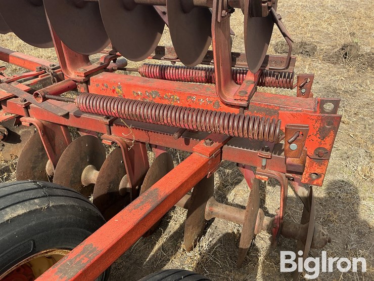 massey-ferguson-520-image-20