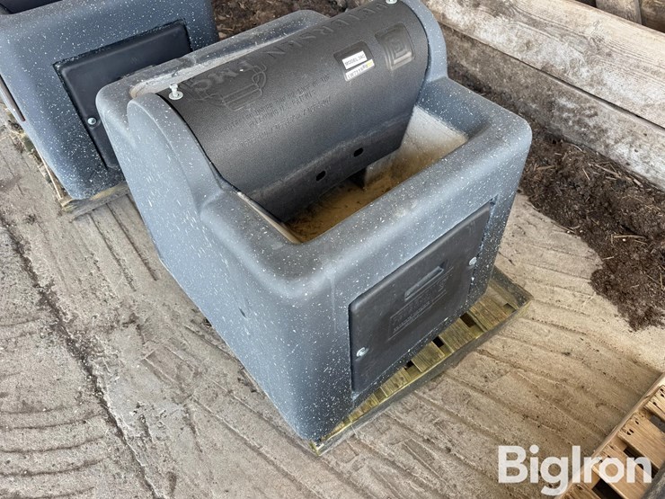 petersen-waterers-super-pete-34c-cattle-waterer-image-1