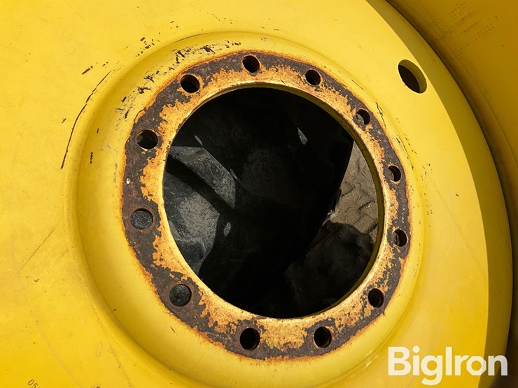 john-deere-4830-image-10