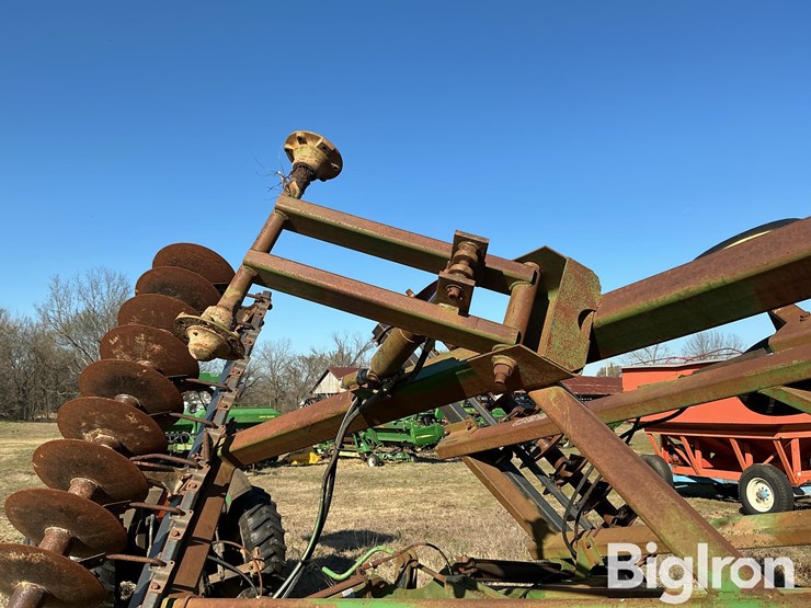 john-deere-630-image-14