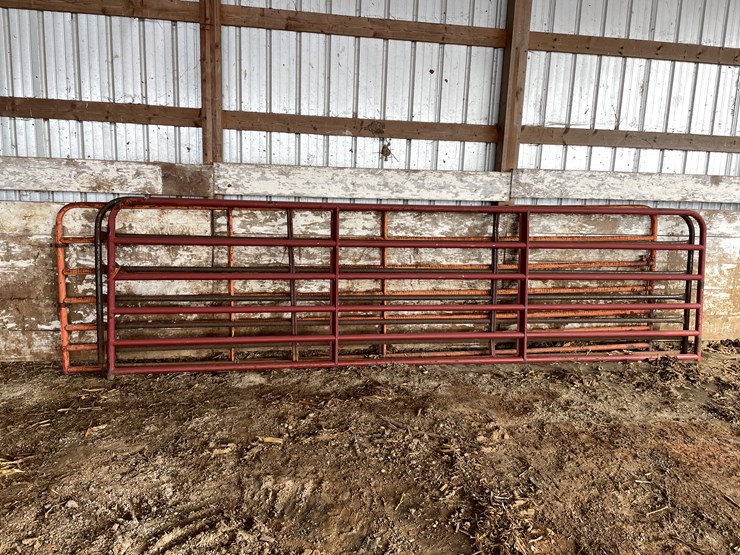 #2353-•-(3)-16'-metal-gates-image-1