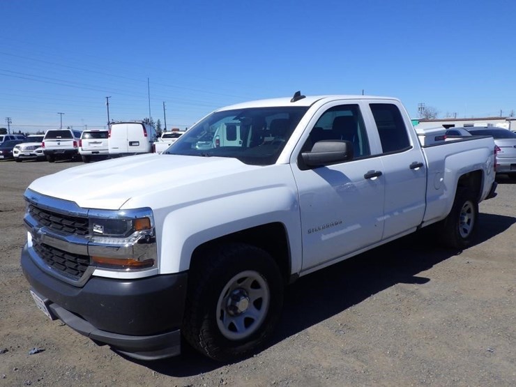 2017-chevrolet-1500-image-1