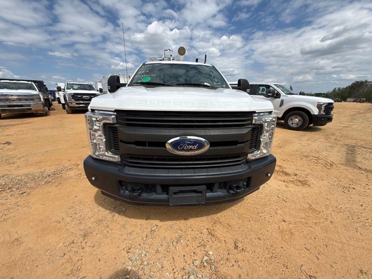 2019-ford-f250-xl-image-19