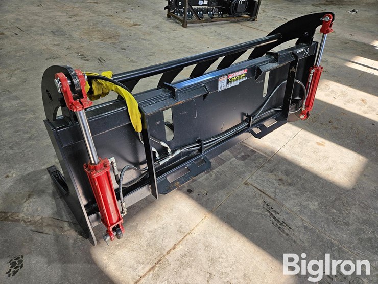 2025-massey-ferguson-730-image-7