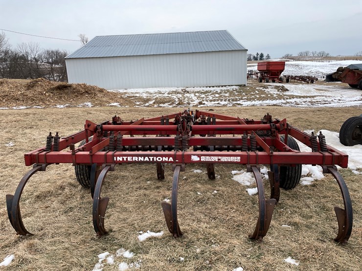 international-9-image-4