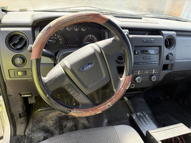 2012-ford-f150-xl-image-13