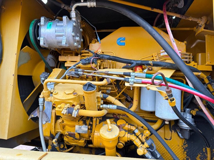 ag-chem-rogator-664-image-21