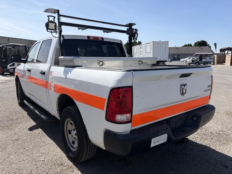 2016-dodge-1500-image-4