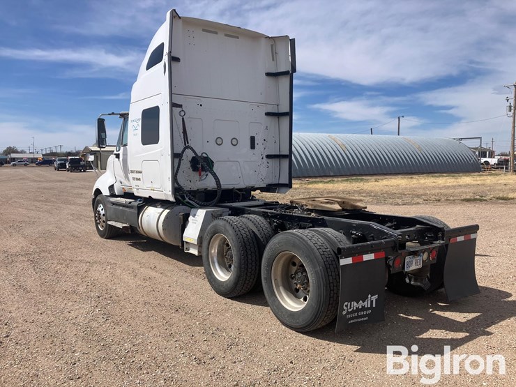 2015-international-prostar-image-7