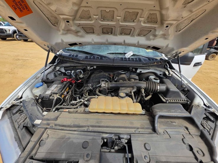 2019-ford-f150-xl-image-12