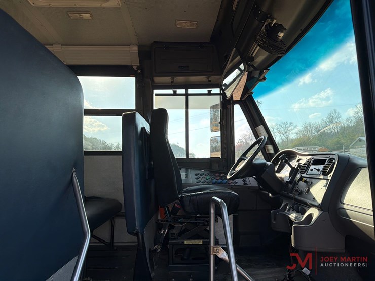 thomas-saf-t-liner-c2-image-12