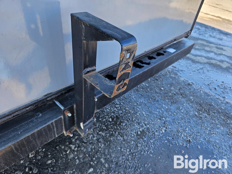 2020-massey-ferguson-730-image-18