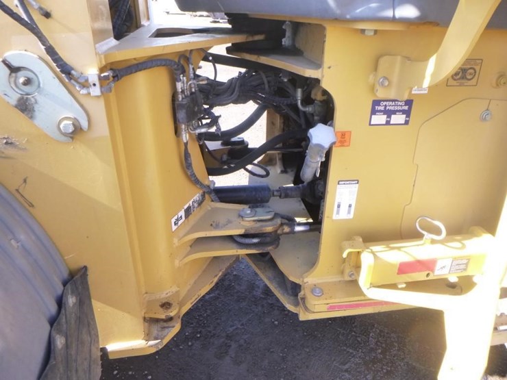 2005-deere-624j-image-21