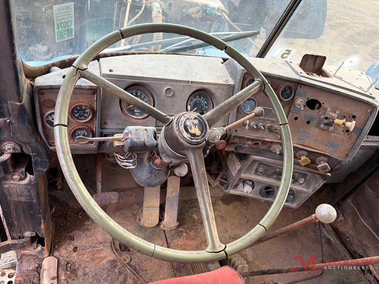 mack-rs686lst-image-22