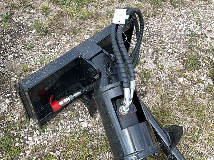 mini-skid-steer-auger-with-2-bits-image-2