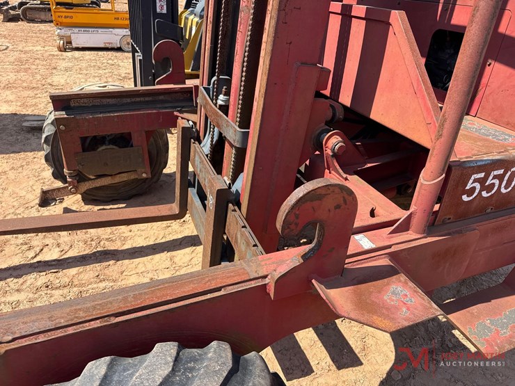 chrisman-mfg-rt5500-truck-mount-forklift-image-8