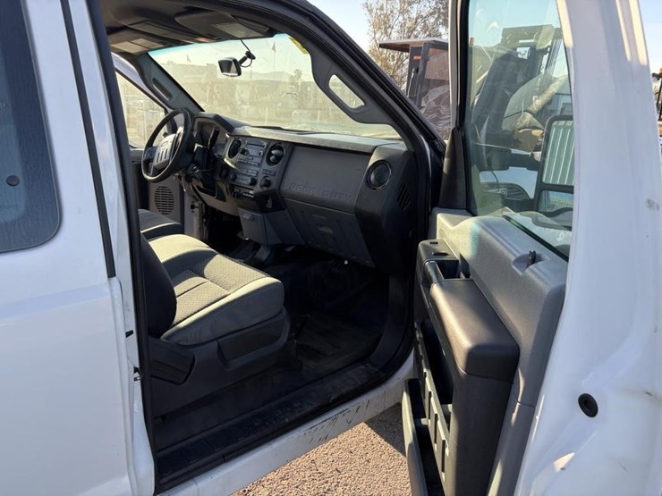 2015-ford-f350-image-9