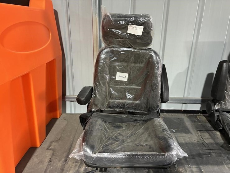 sklp-luxury-equipment-seat-image-1