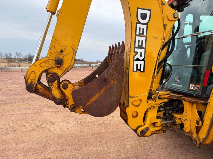 john-deere-410-image-34