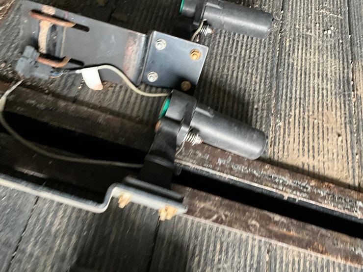 case-ih-ultra-glide-boom-height-system-image-7